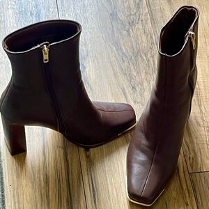 Steve Madden Dark Brown Square-Gold Toe Heeled Boots